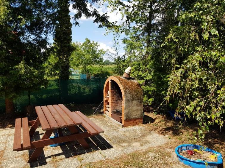 Tóparti Vendégház - Lipót, Magyarország Exterior foto