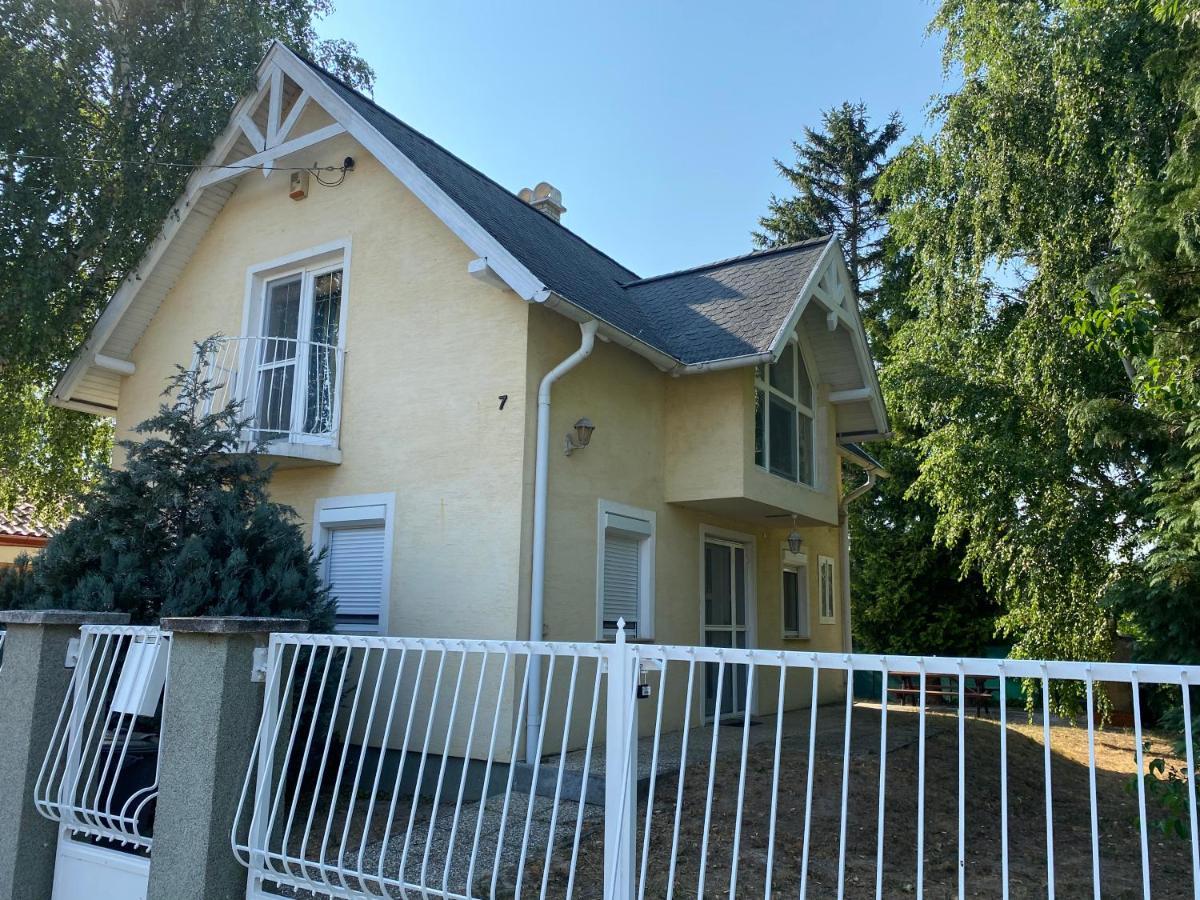 Tóparti Vendégház - Lipót, Magyarország Exterior foto
