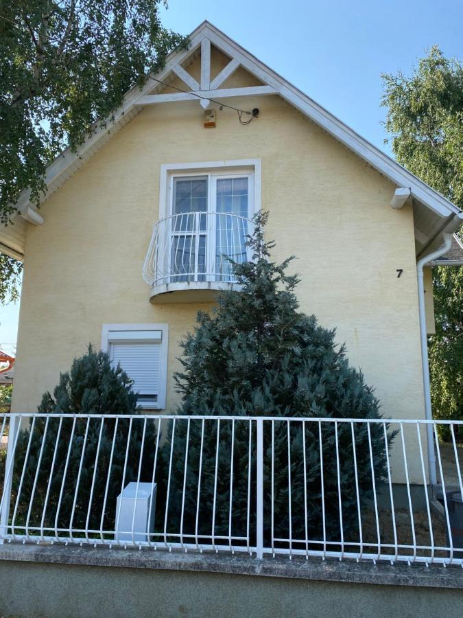 Tóparti Vendégház - Lipót, Magyarország Exterior foto